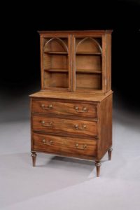 George-III-mahogany-chest-with-bookshelves
