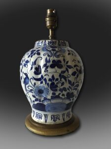 Charming Delft blue and white vase C1800