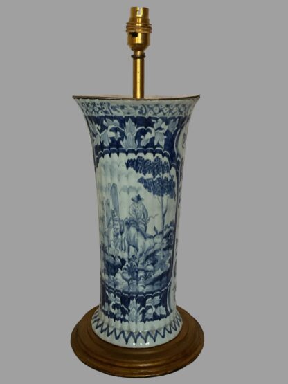 18th century Delft lamp main