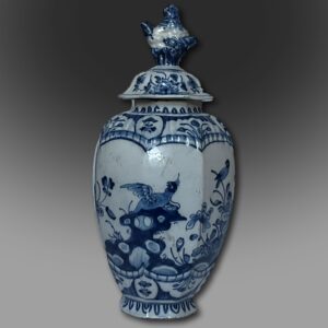 18th century Dutch Delft vase with top side